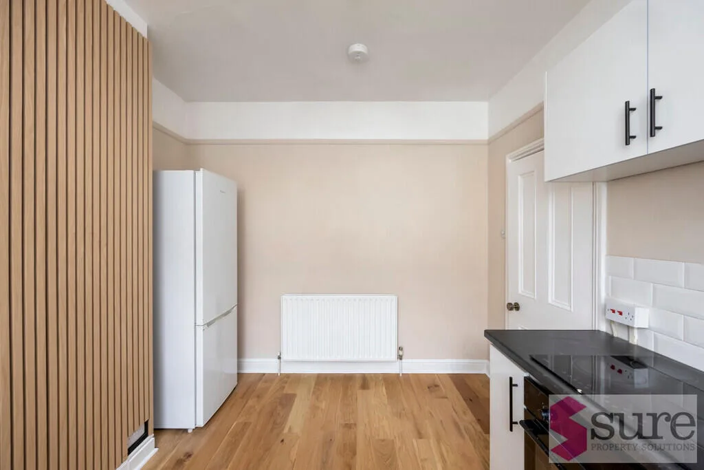 2 bedroom maisonette for rent