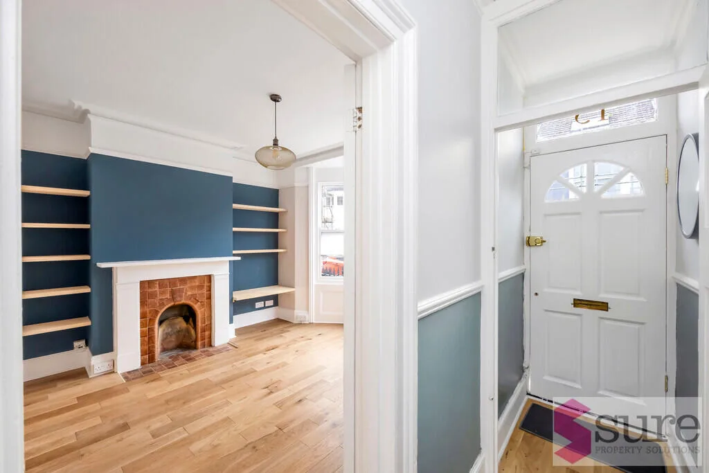 2 bedroom maisonette for rent