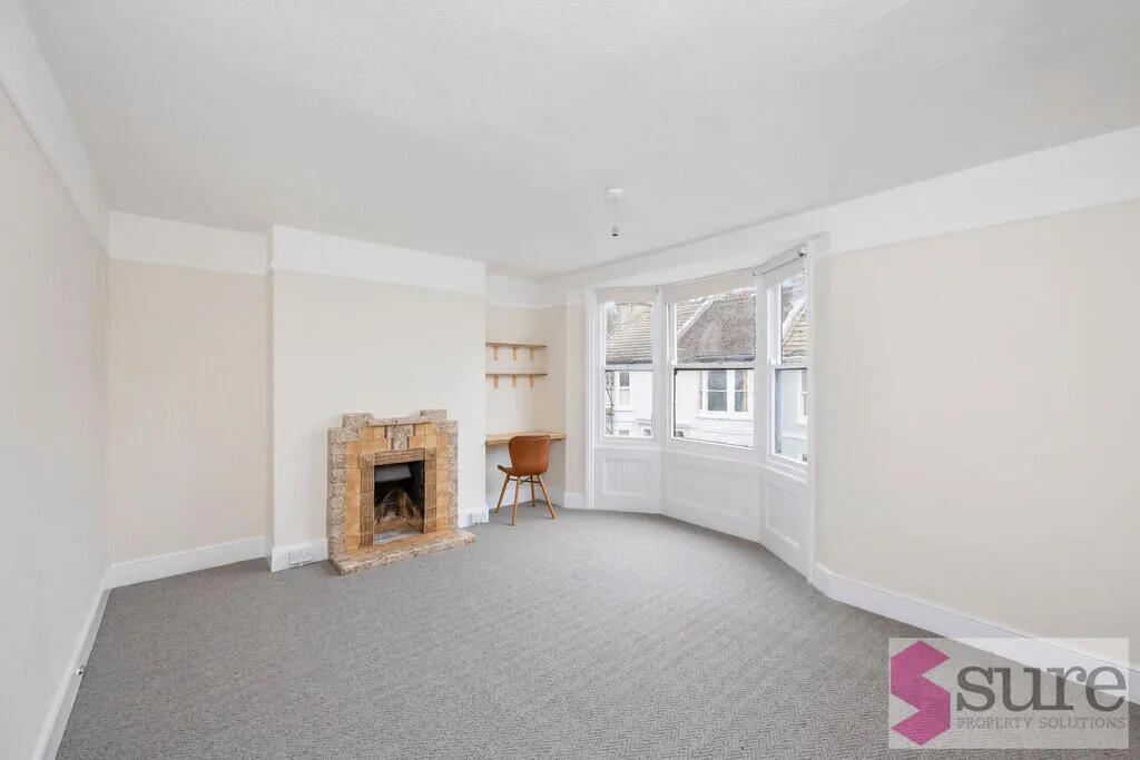 2 bedroom maisonette for rent
