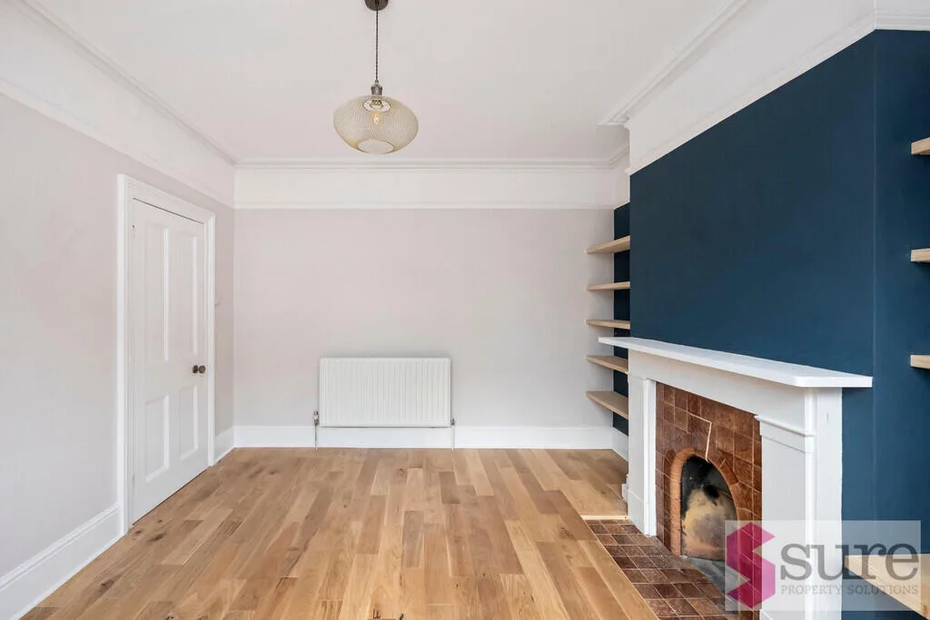 2 bedroom maisonette for rent