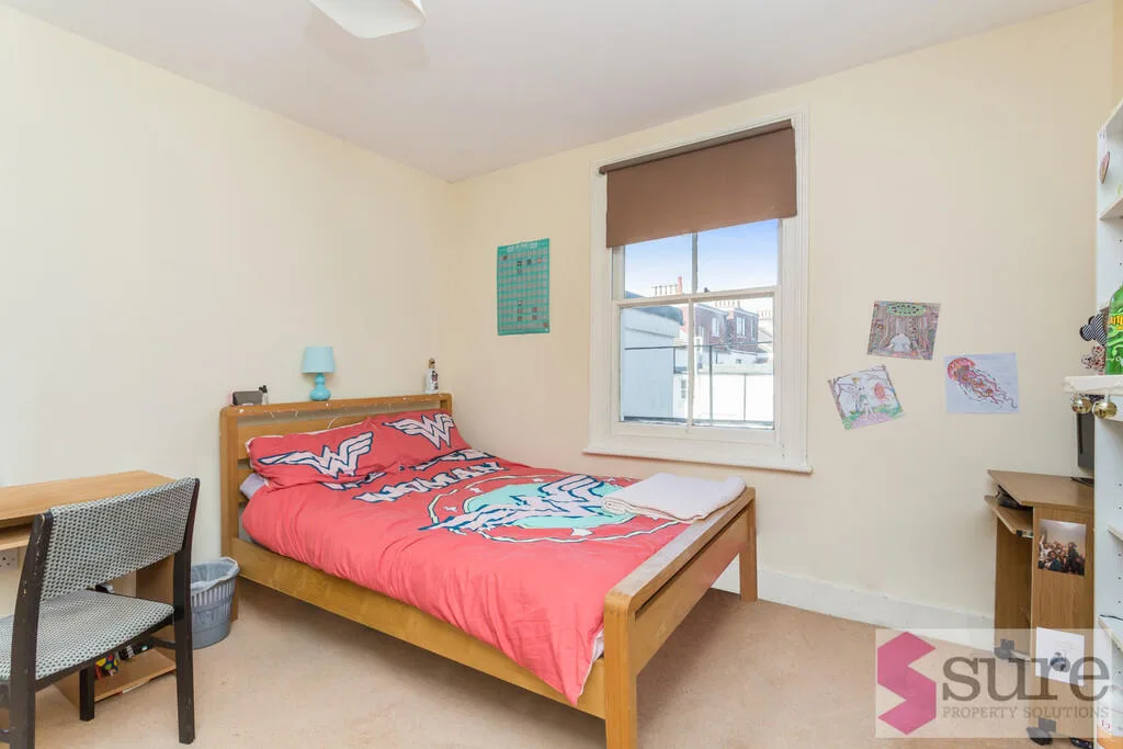 1 bedroom maisonette for rent