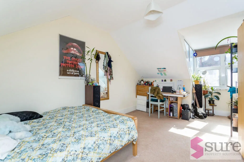 1 bedroom maisonette for rent