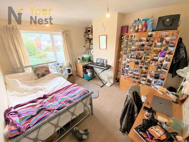 4 bedroom semi-detached house for rent