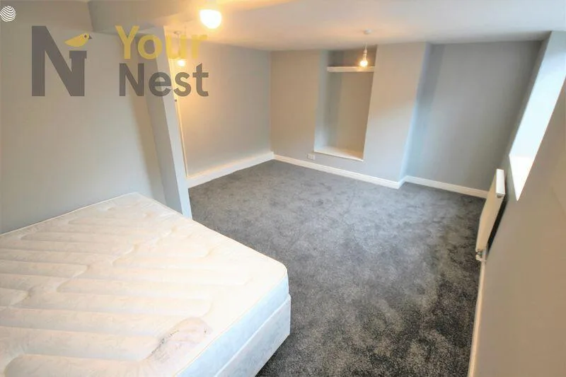 4 bedroom terraced house for rent