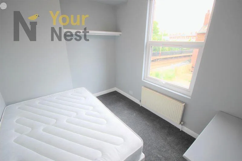 4 bedroom terraced house for rent