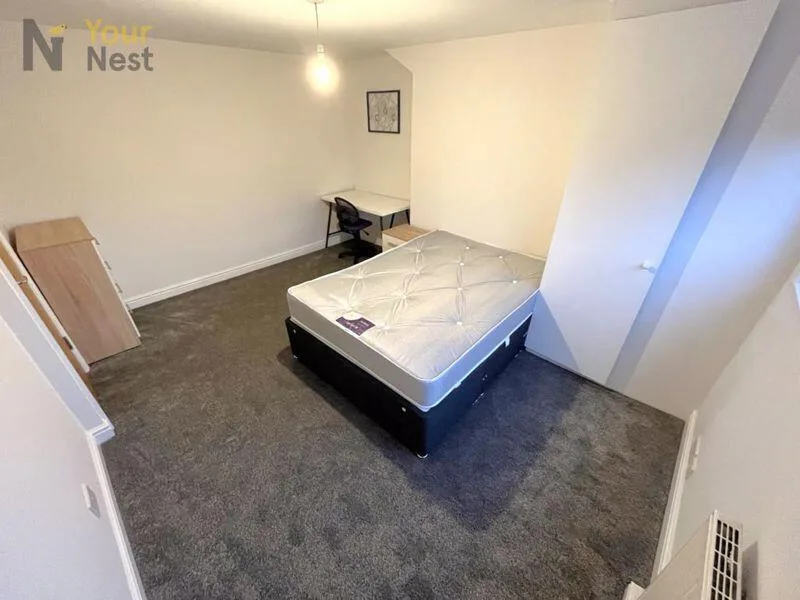 4 bedroom detached house for rent