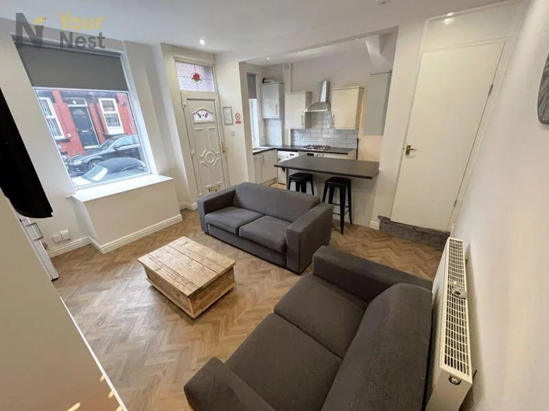 4 bedroom detached house for rent