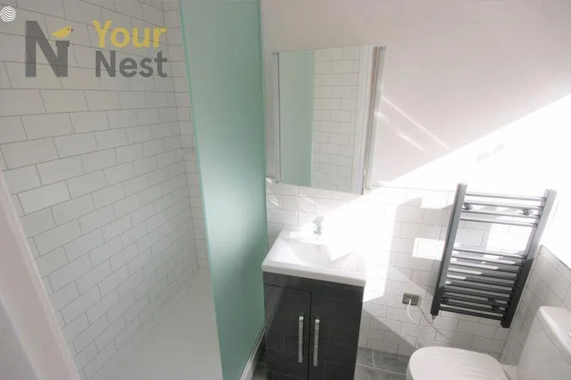 4 bedroom flat for rent