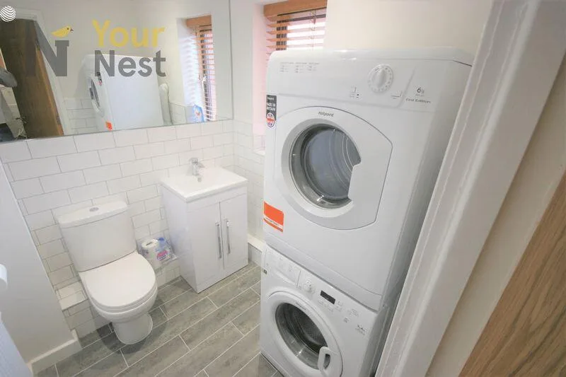 4 bedroom flat for rent