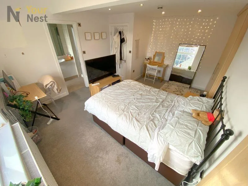 4 bedroom terraced house for rent