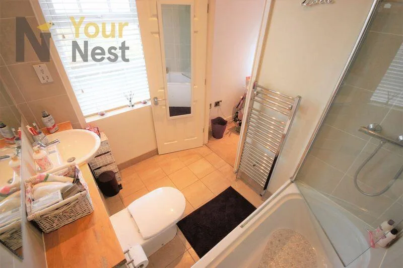 4 bedroom terraced house for rent