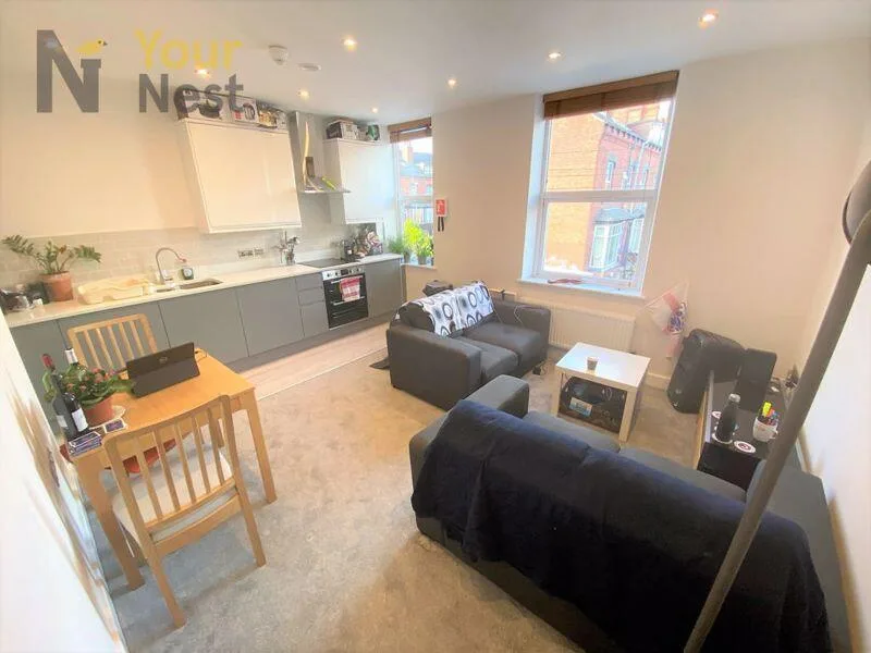 4 bedroom terraced house for rent