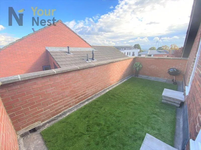 4 bedroom terraced house for rent