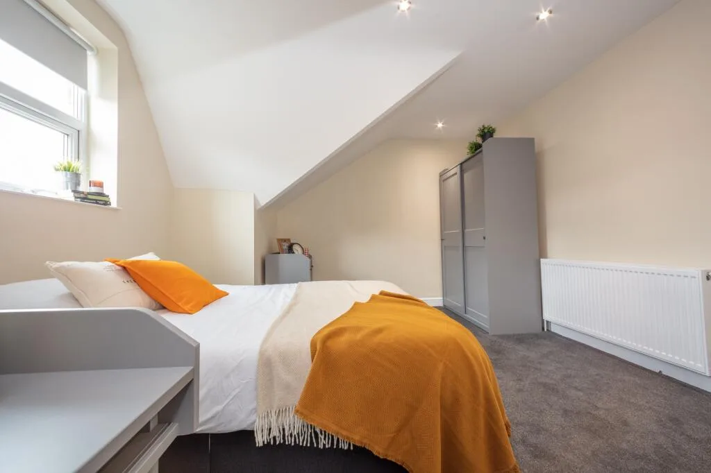 6 bedroom terraced house for rent