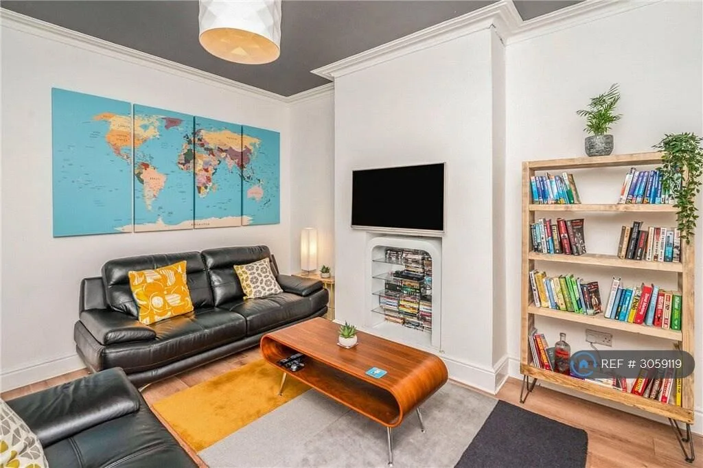 3 bedroom end of terrace house for rent
