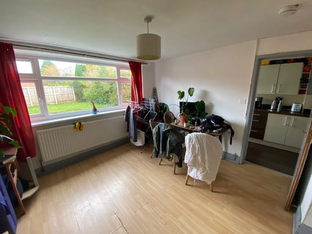 3 bedroom semi-detached house for rent