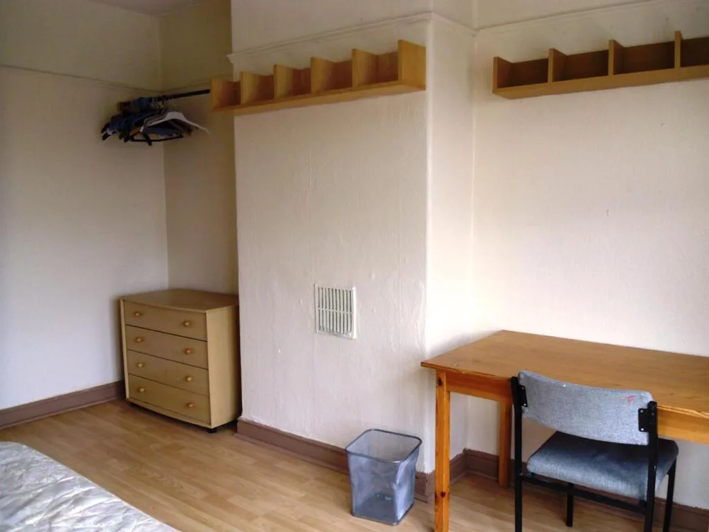 4 bedroom semi-detached house for rent