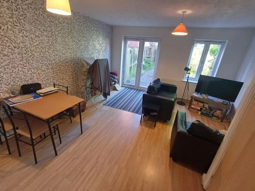 4 bedroom terraced house for rent