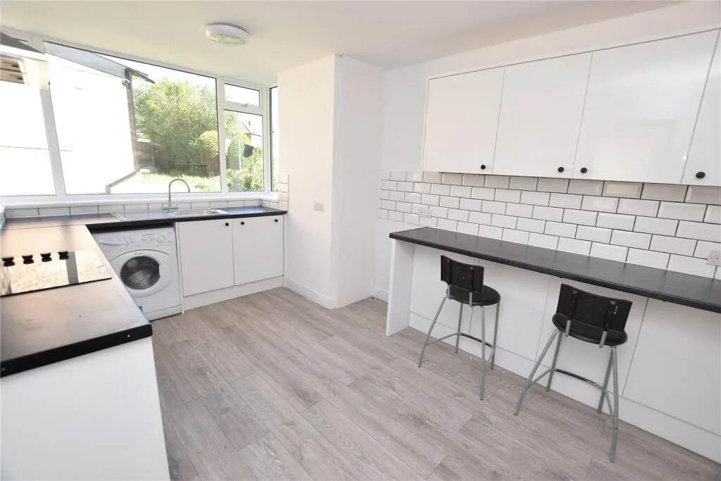 3 bedroom semi-detached house for rent
