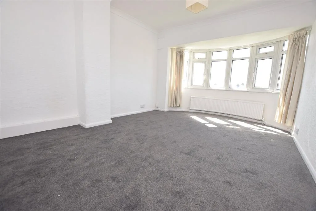 3 bedroom semi-detached house for rent