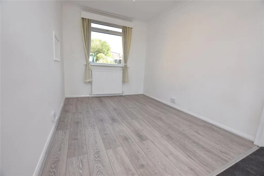 3 bedroom semi-detached house for rent