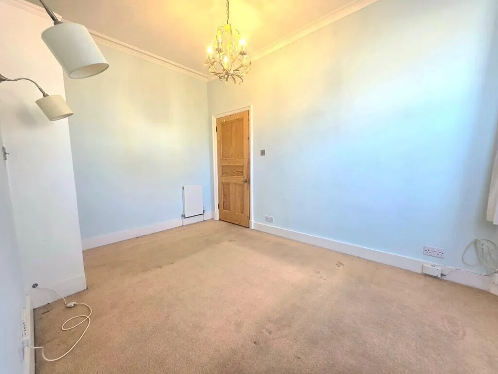 2 bedroom ground floor flat for rent