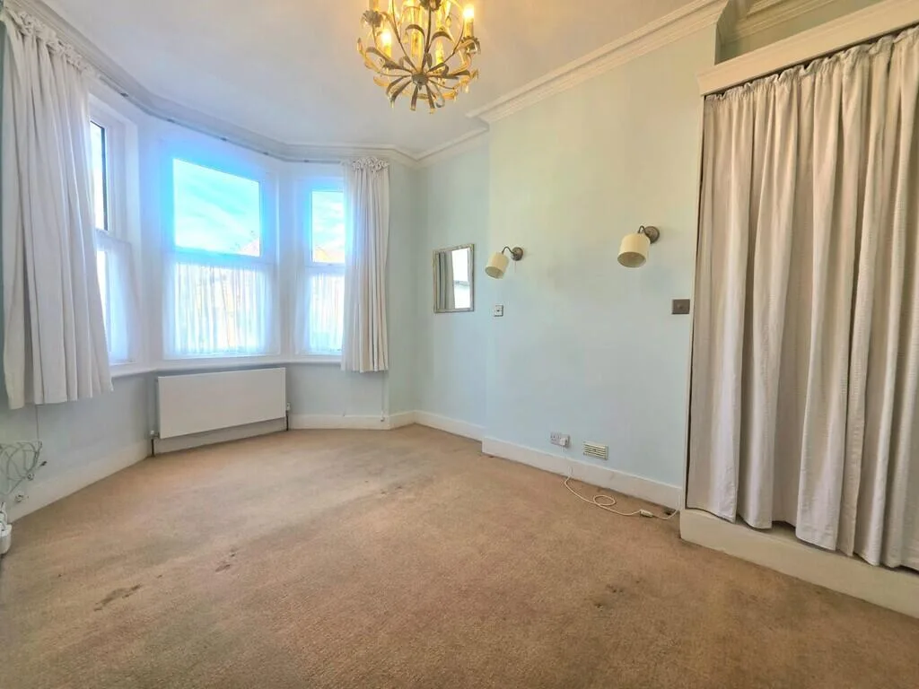2 bedroom ground floor flat for rent