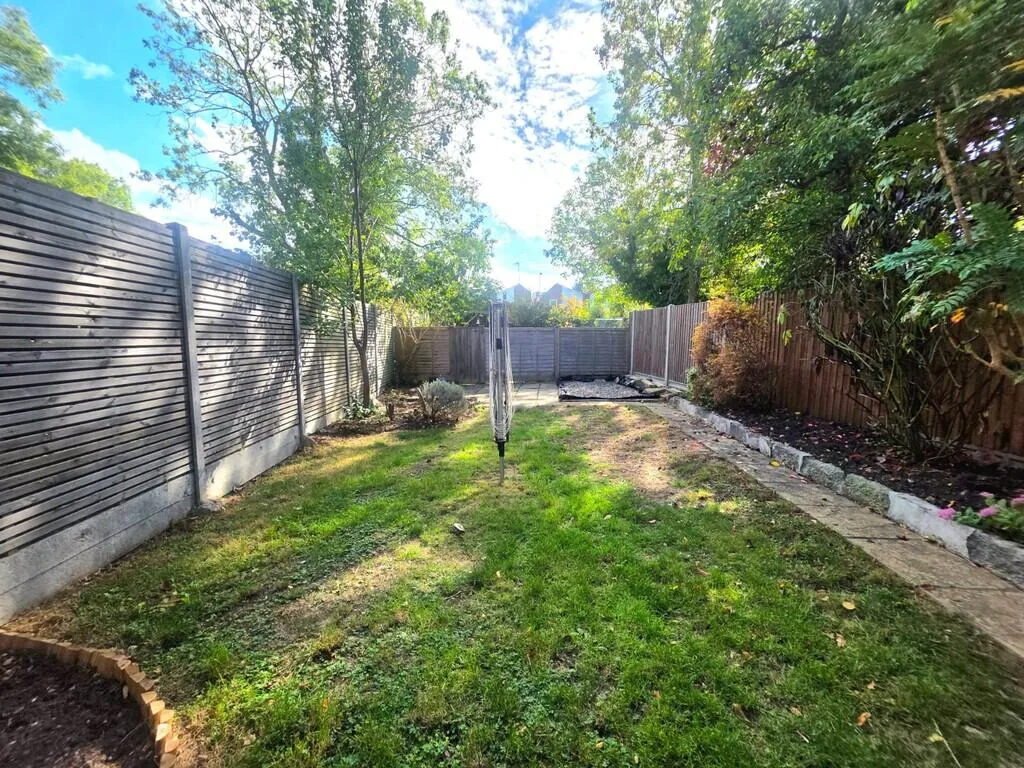2 bedroom ground floor flat for rent