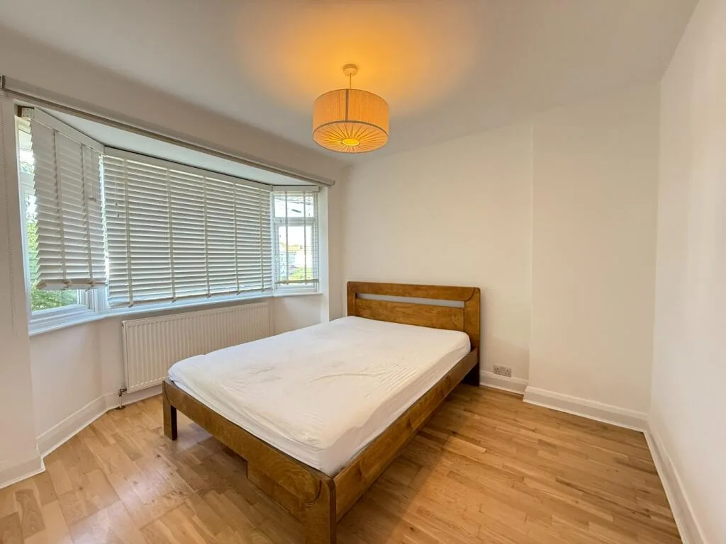 3 bedroom end of terrace house for rent