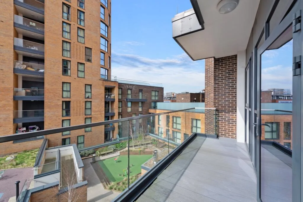 3 bedroom flat for rent