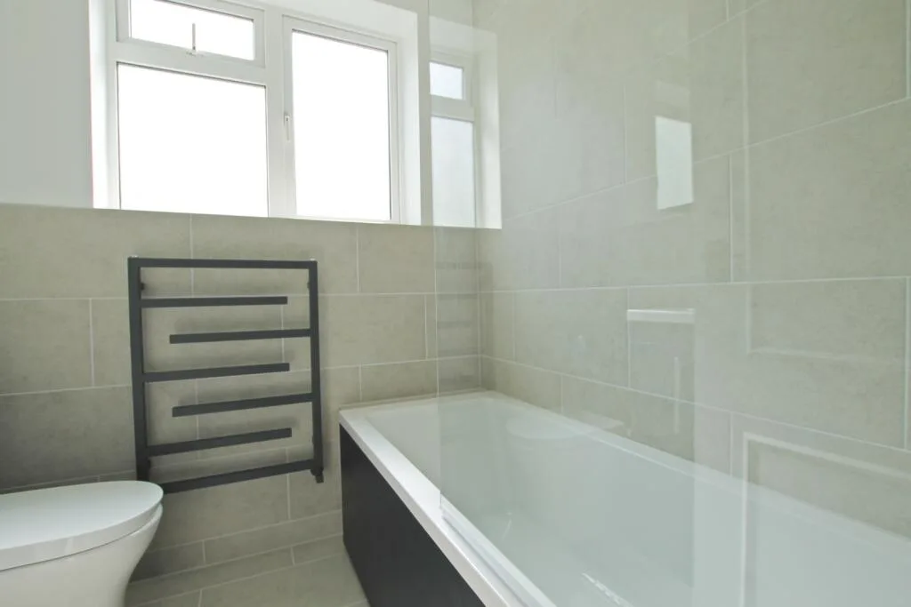 2 bedroom maisonette for rent