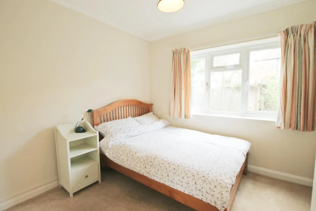 2 bedroom maisonette for rent
