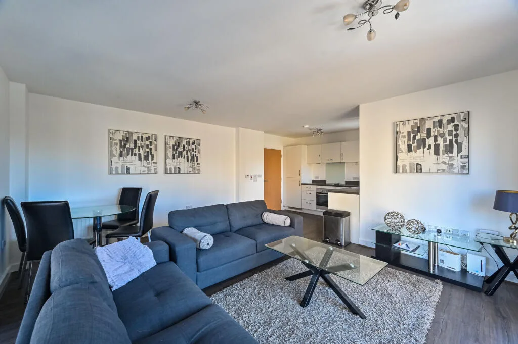 2 bedroom flat for rent