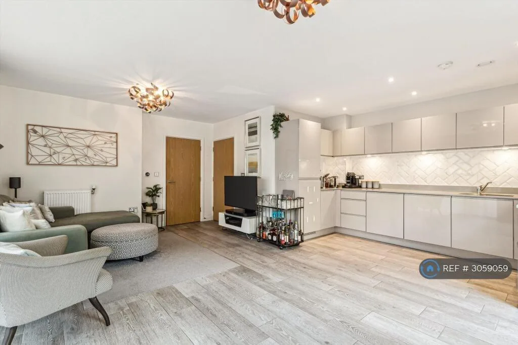 2 bedroom flat for rent
