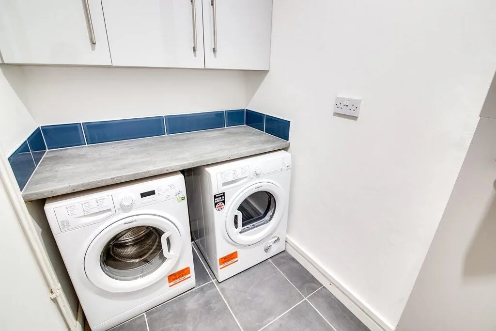 1 bedroom detached house for rent
