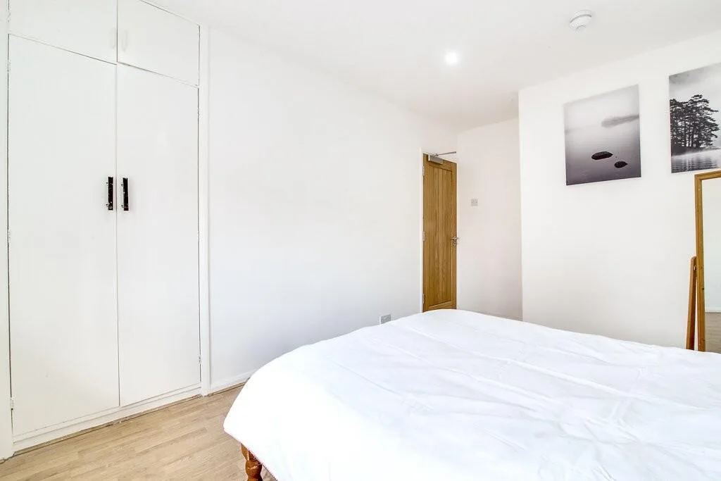 1 bedroom detached house for rent