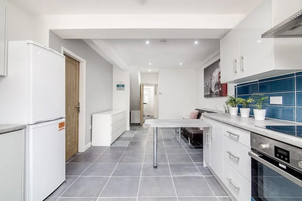 1 bedroom detached house for rent