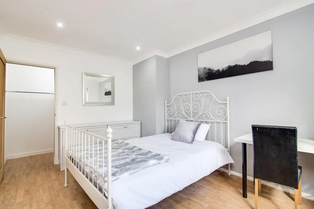 1 bedroom detached house for rent
