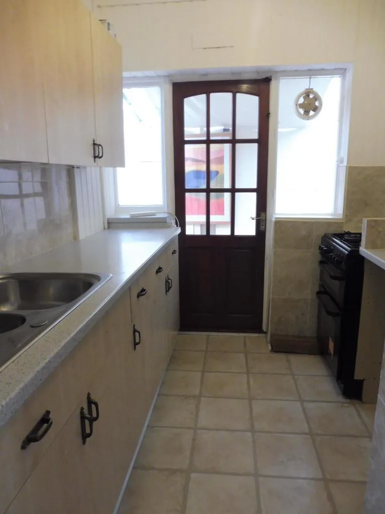2 bedroom semi-detached house for rent