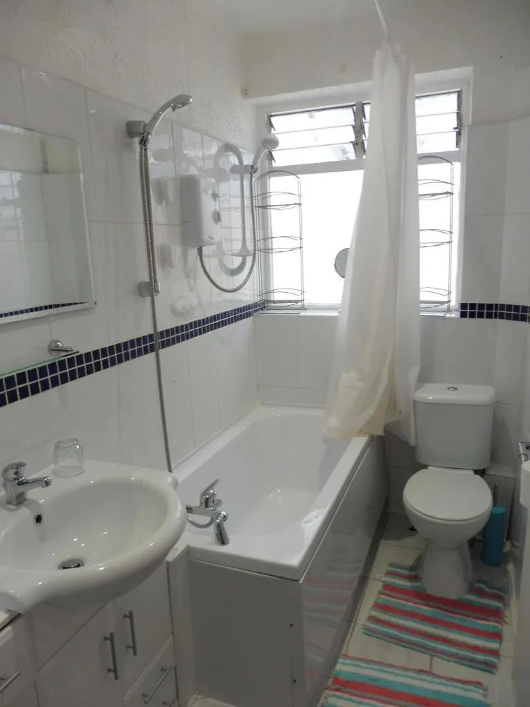 2 bedroom semi-detached house for rent