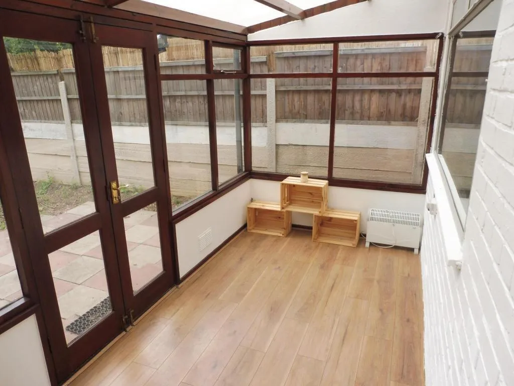 2 bedroom semi-detached house for rent