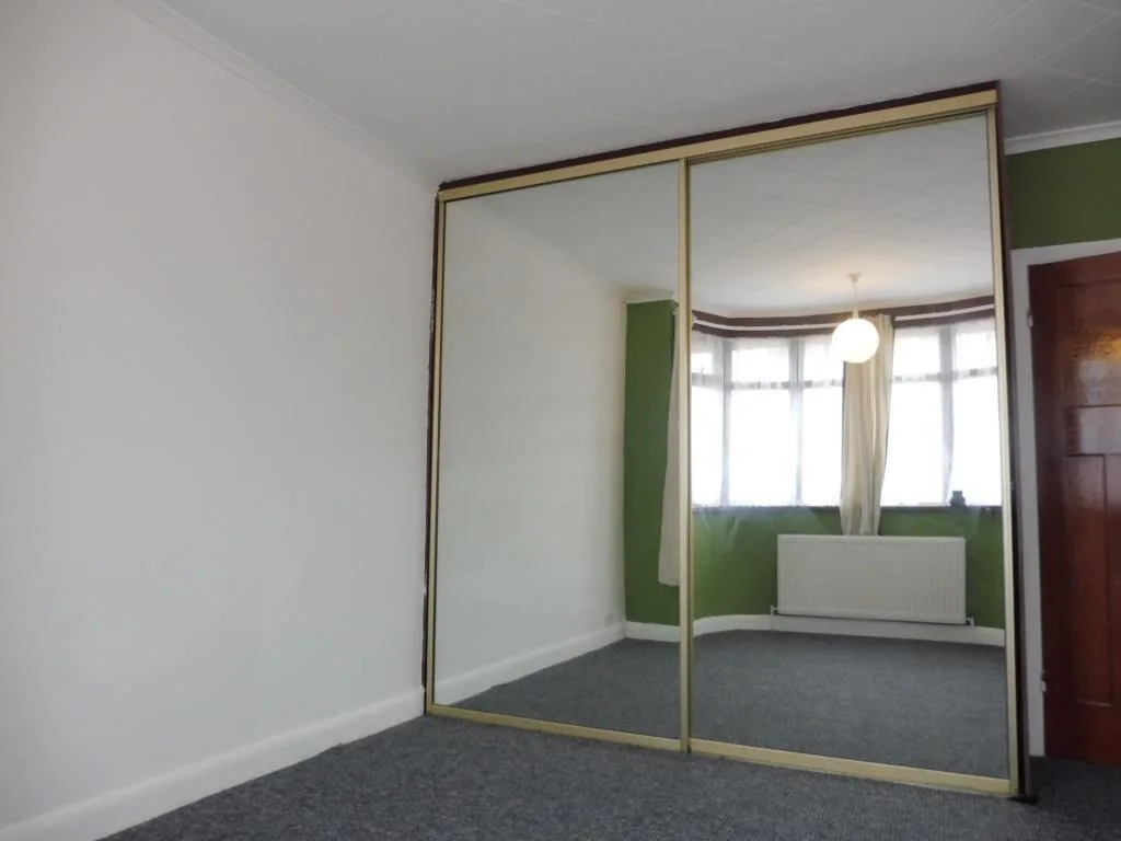 2 bedroom semi-detached house for rent