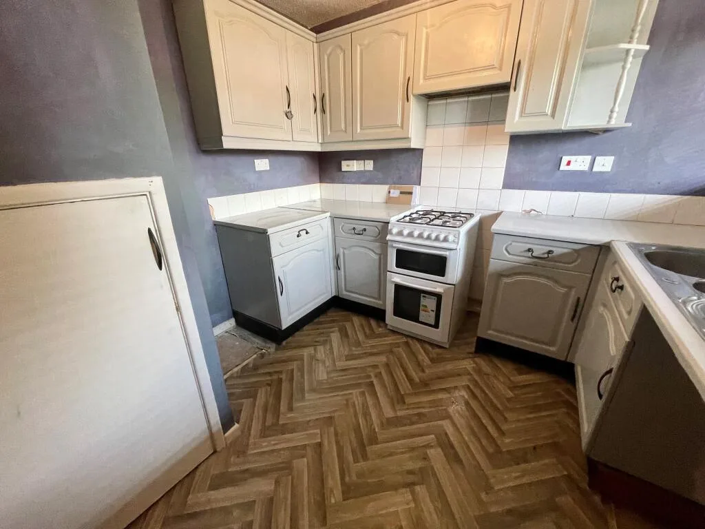 3 bedroom maisonette for rent