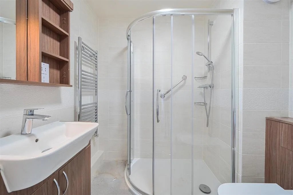 1 bedroom retirement property for rent