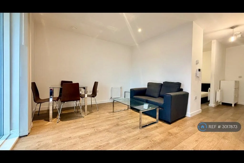 Studio flat for rent