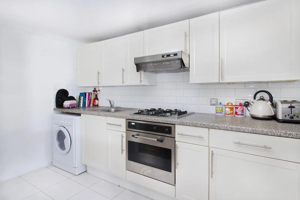 1 bedroom ground floor maisonette for rent