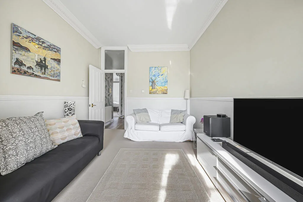 2 bedroom detached house for rent