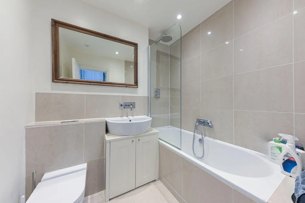 2 bedroom detached house for rent