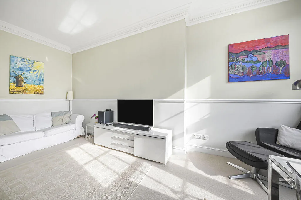 2 bedroom detached house for rent