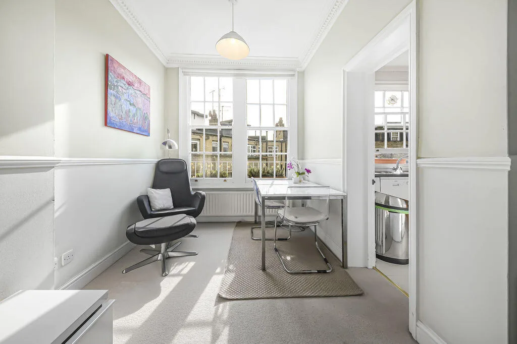 2 bedroom detached house for rent